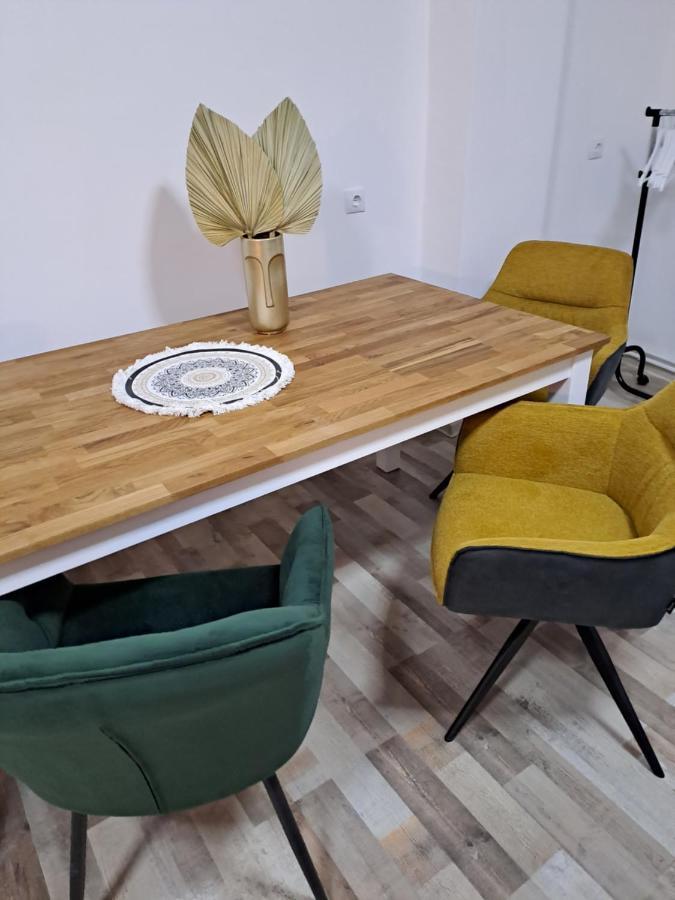 7 Level Central Apartments 미에르쿠리에씨우크 외부 사진